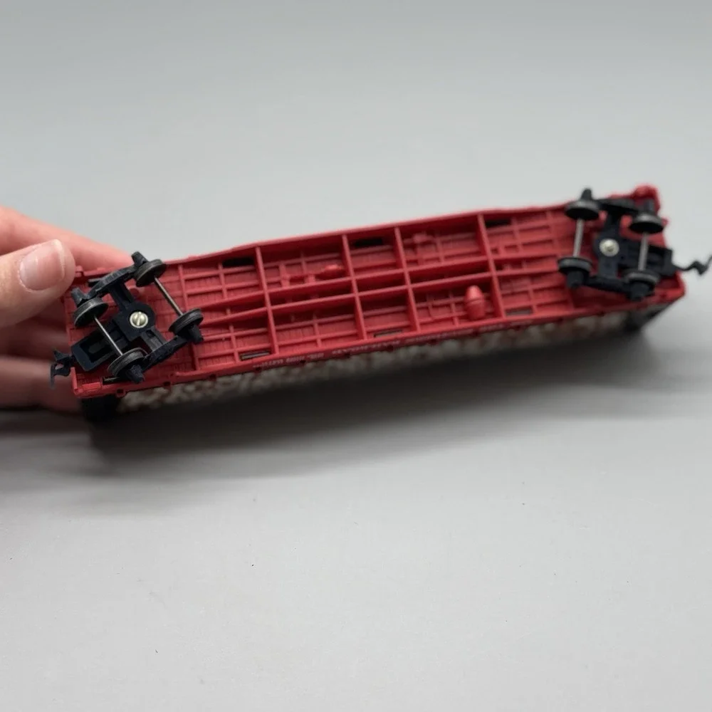 HO Scale The Southern Railroad 4365 Pulpwood Lumber Freight Train Car